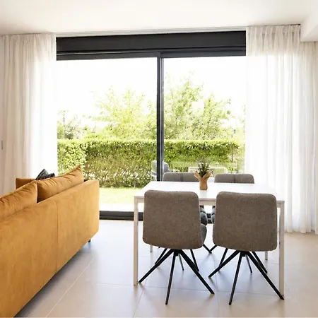 아파트 Premium Extended-stay 2-bed In *