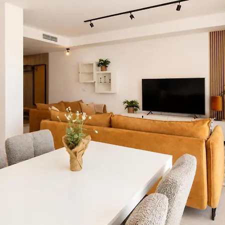 Premium Extended-stay 2-bed In Lejlighed *