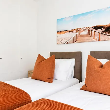 Premium Extended-stay 2-bed In * 에스테포나